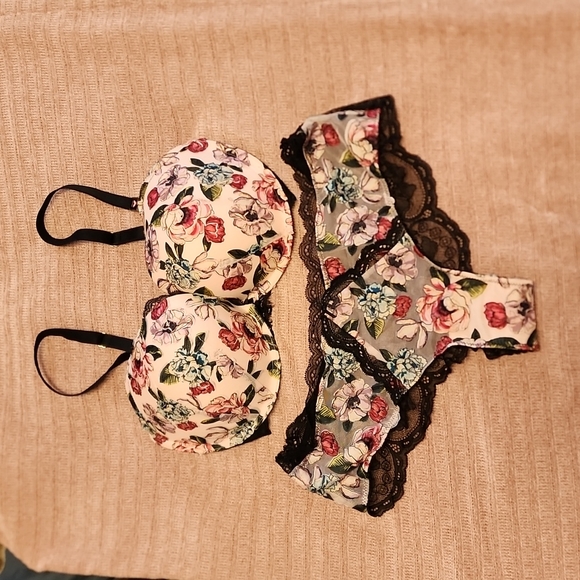 Victoria's Secret Other - NWT Victoria secret bra and panty set push up